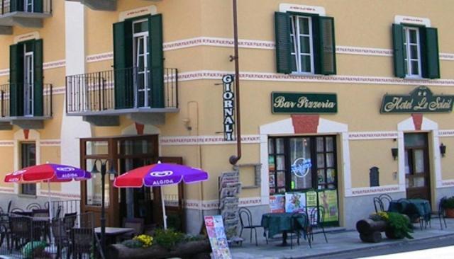 Hotel Le Soleil Challand-Saint-Anselme Exterior foto