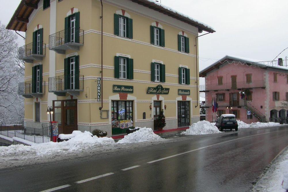Hotel Le Soleil Challand-Saint-Anselme Exterior foto