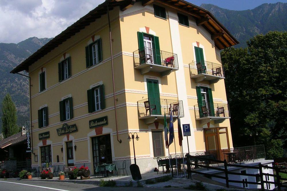 Hotel Le Soleil Challand-Saint-Anselme Exterior foto